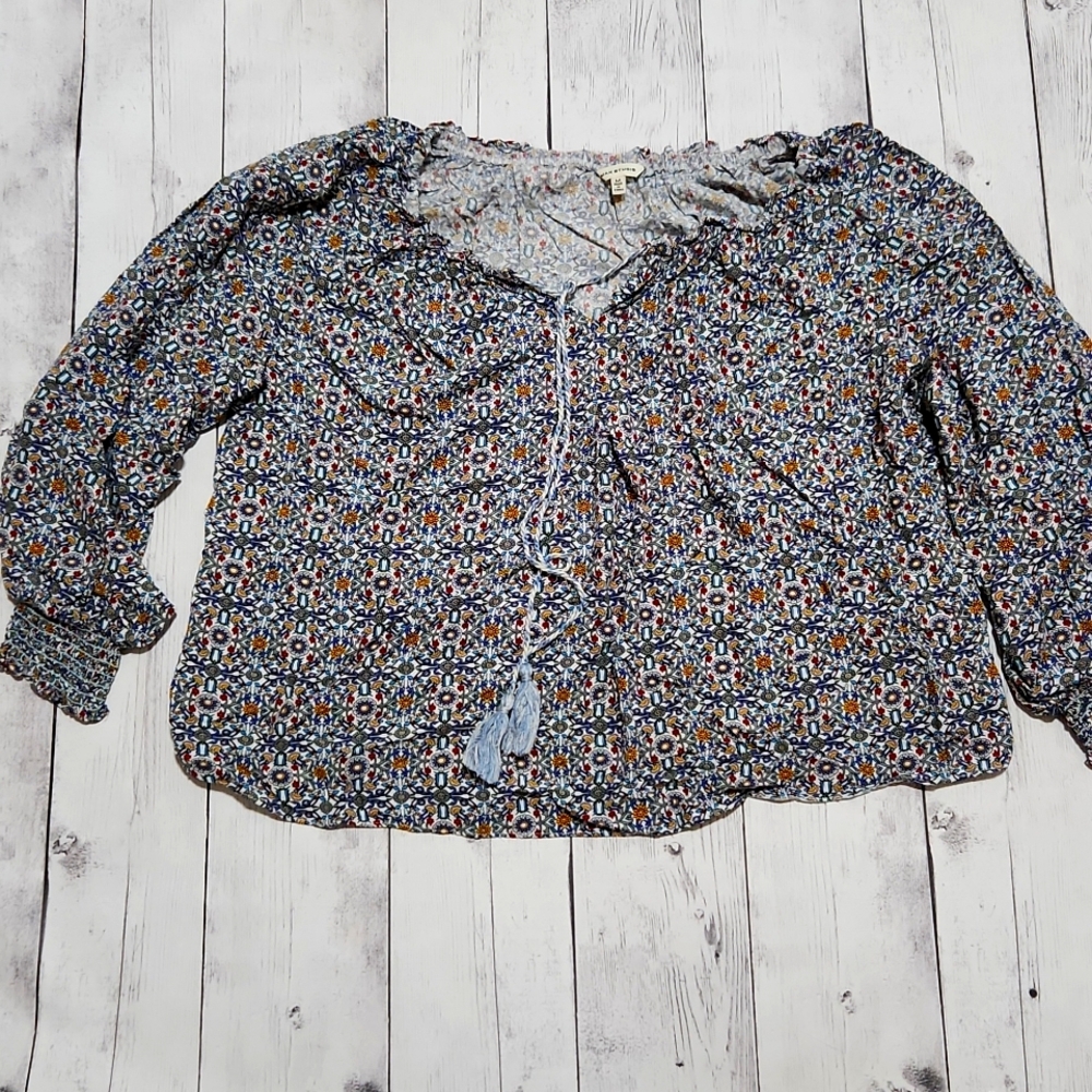 Max studio medium flowy floral top